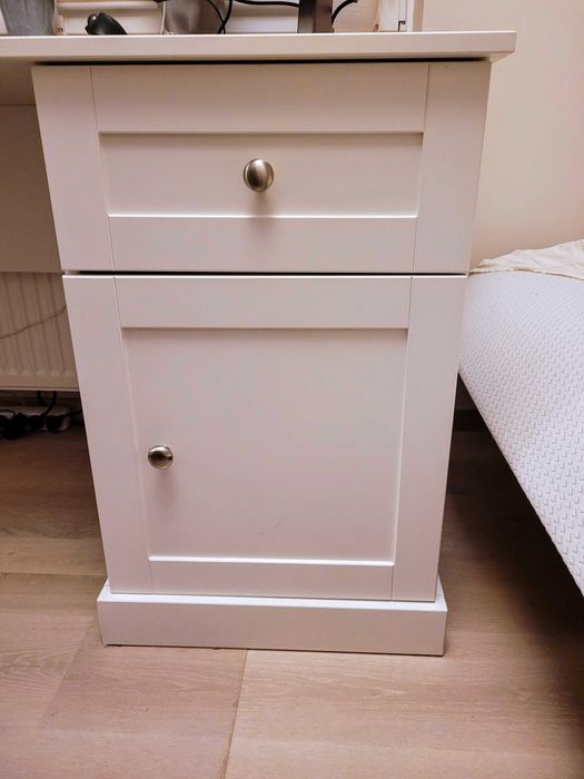 Biurko białe 125x62, szafka i szuflada, stan dobry. PILNE