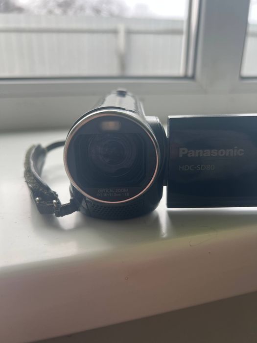 Відеокамера Panasonic HDC-SD80