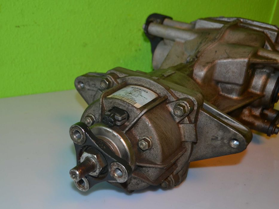 Dyferencjał Dyfer Tył MAHINDRA