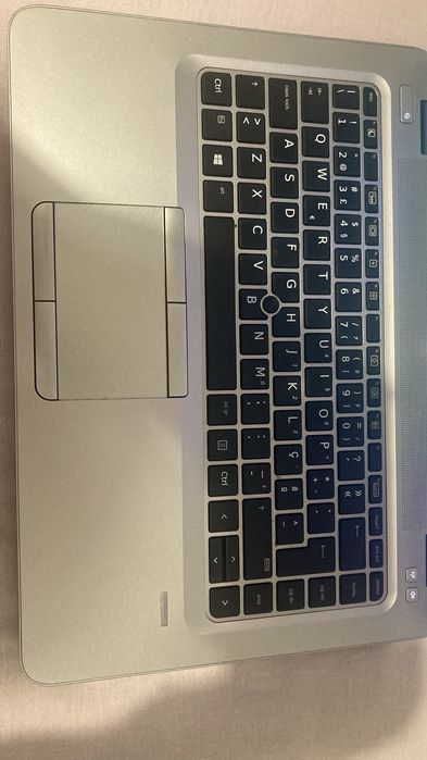 HP Portátil - Windows 10 Pro + Oferta de acessórios