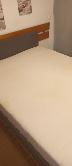 Cama de Casal Completa IKEA 160x200 cm (Estrutura Estofada + Estrado + Colchão)