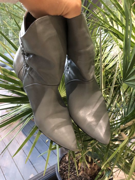 Botki L37, rozmiar 38, szary, skóra, stan bdb