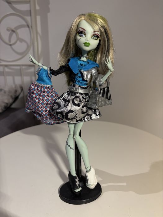 Monster High Frankie Stein fashion pack My Wardrobe and I/Roller Maze