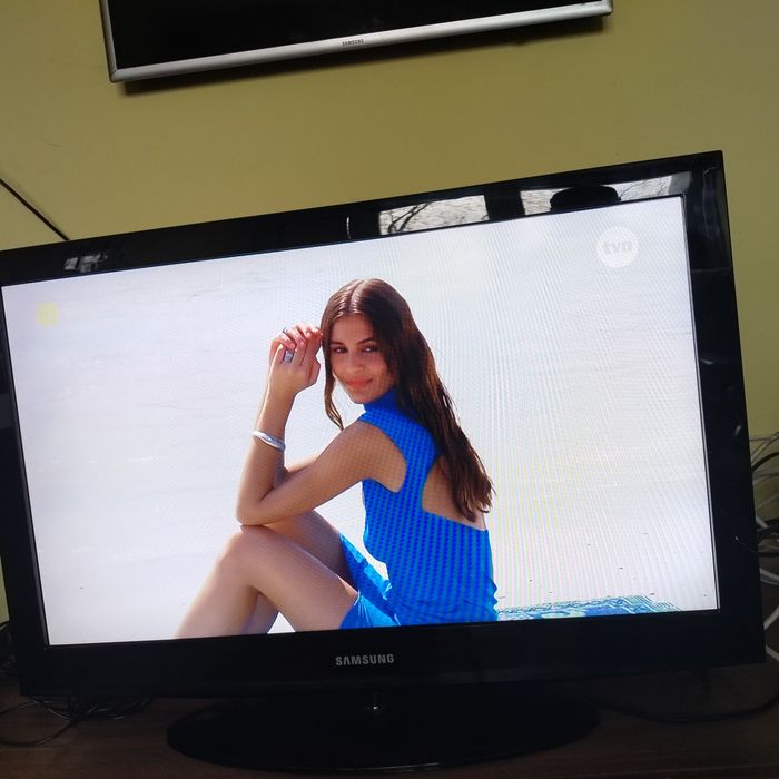 LED tv Samsung 32 całe. DVB-C USB.