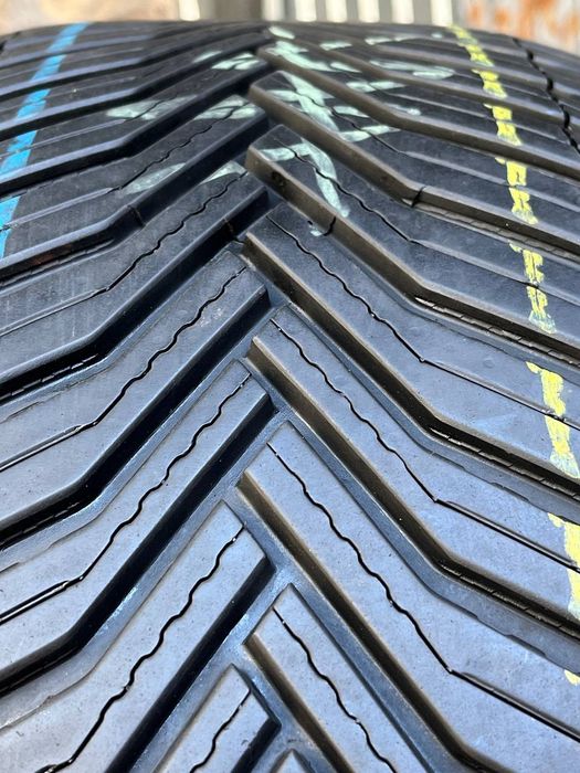 Шины БУ 245 40 R 18 Michelin CROSSCLIMATE 2 Всесезон Комплект резина