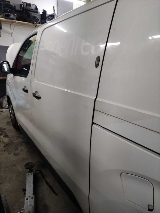 Drzwi  Przesuwne Boczne Lewe  Vivaro C Jumpy III Expert 3 Proace II