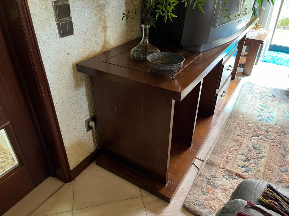 Movel TV e HiFi em madeira