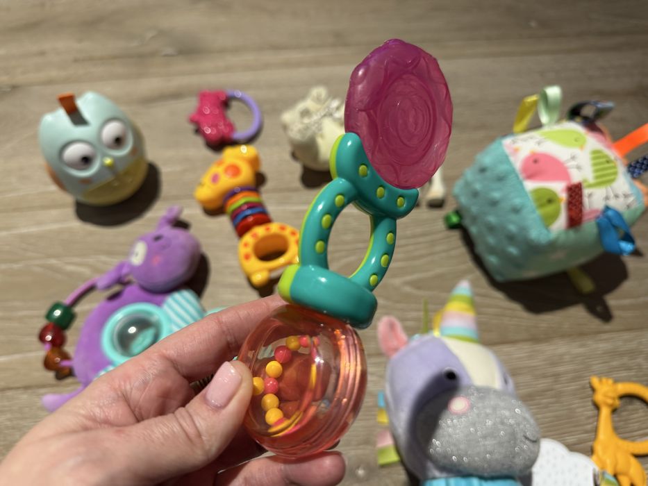 Zabawki dla niemowlaka komplet