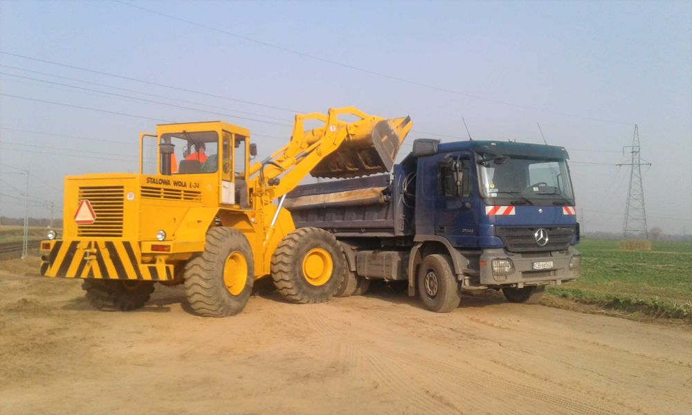 Usługi Koparko-ładowarka, Koparka,Wywrotka, prace ziemne, rozbiórki