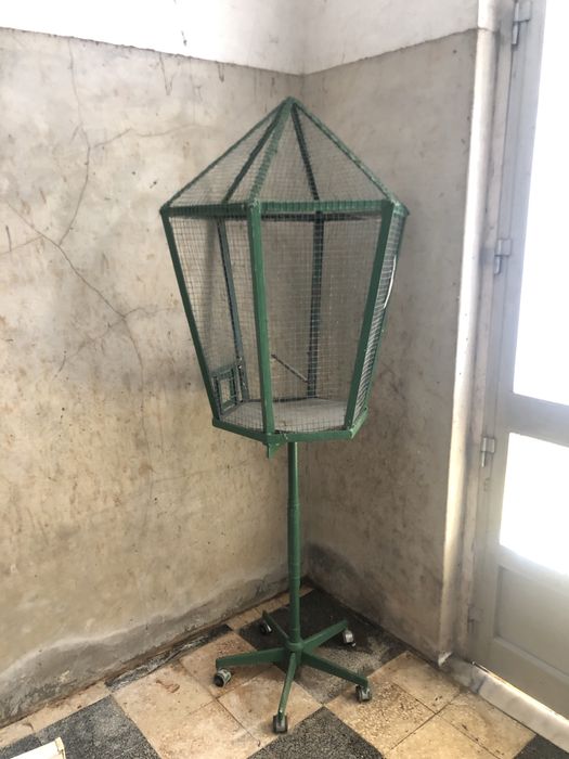 Gaiola artesanal grande e Viveiro