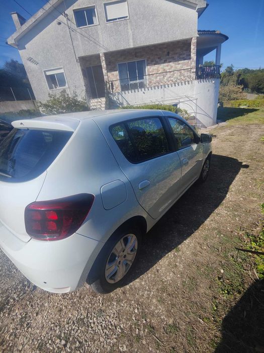Dacia Sandero 2019 | Imaculado | Revisões na Marca