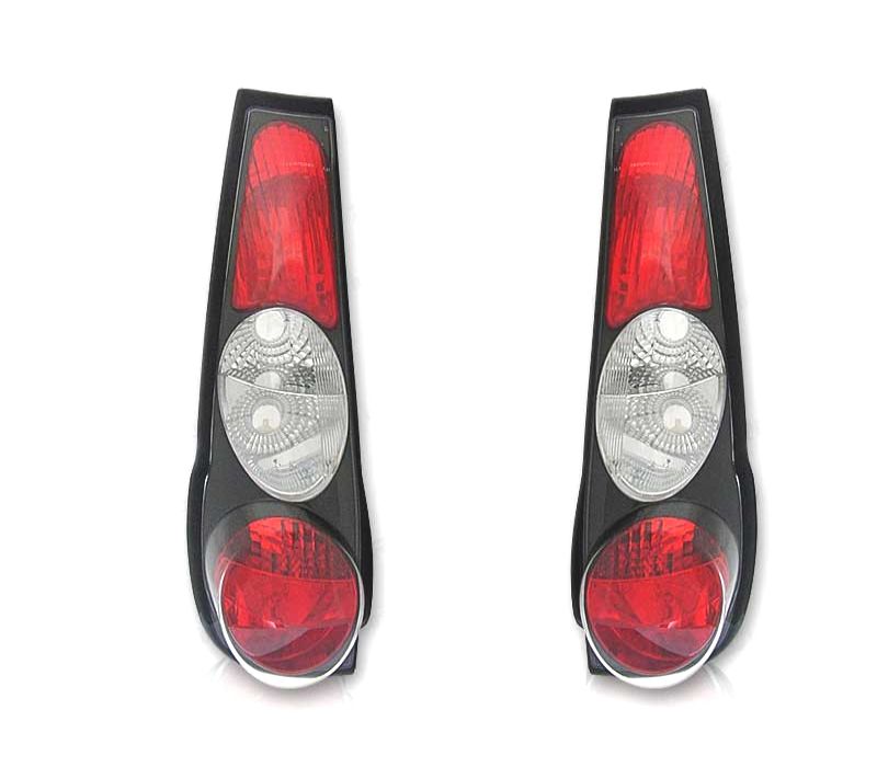 FAROLINS TRASEIROS FIAT PUNTO 93-99 LOOK LEXUS PRETO