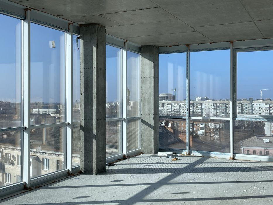 Продаж офісних приміщень 8/10  Киівська 40