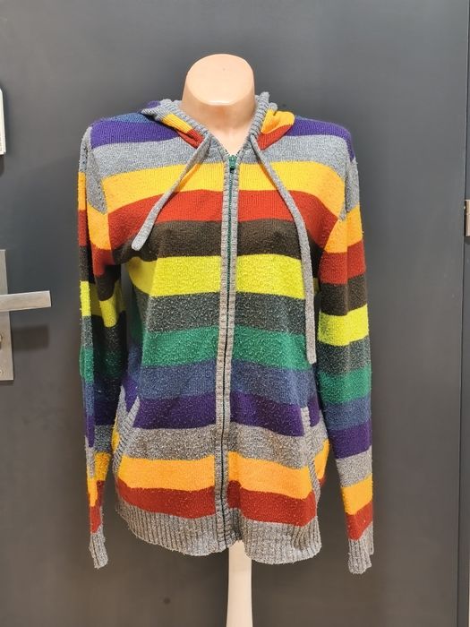 Kolorowy sweter z kapturem, rozmiar L