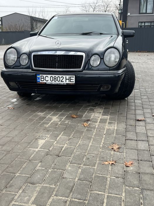 Продам мерседес 210 в гарному стані !