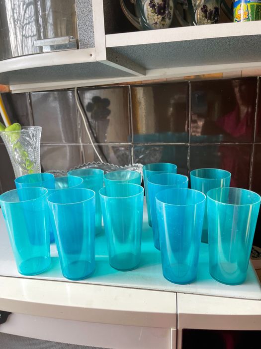 Стаканы пластмассовые 12 шт