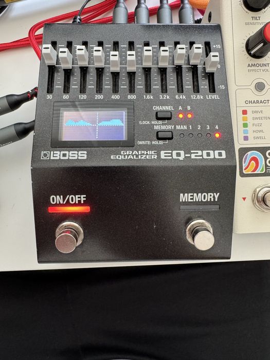 Boss EQ-200 Efekt gitarowy