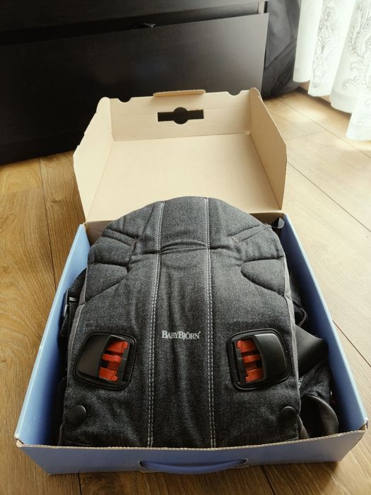 Nosidelko BabyBjorn one