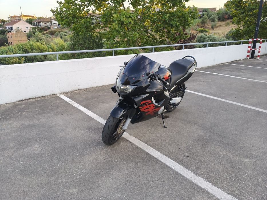 Honda cbr 600 f4