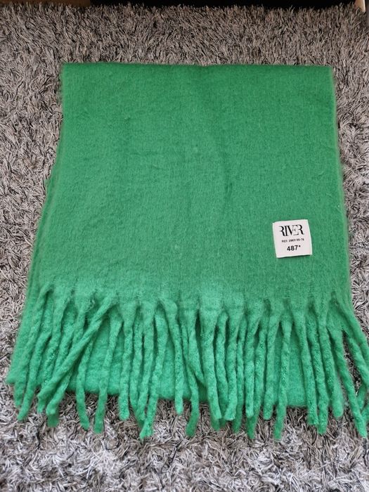 Szalik dlugi i szeroki z frędzlami