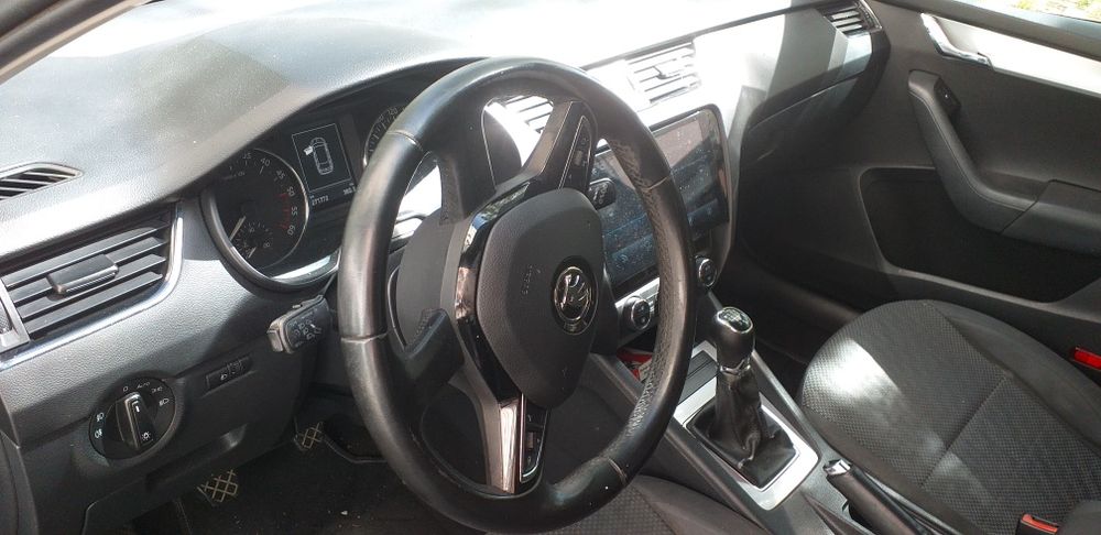 Skoda Octavia SW 1.6 Hdi 110 cv.(Otimo estado)