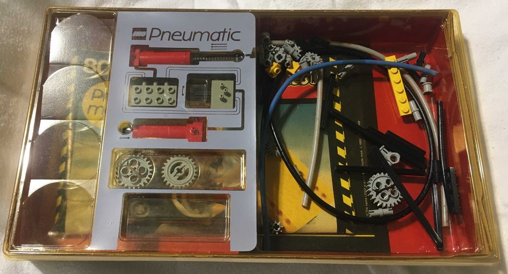 1984 LEGO TECHNIC 8040 NÃO COMPLETO LPE (Lego Pneumatic Engine)