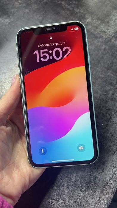 Продам IPhone 11
