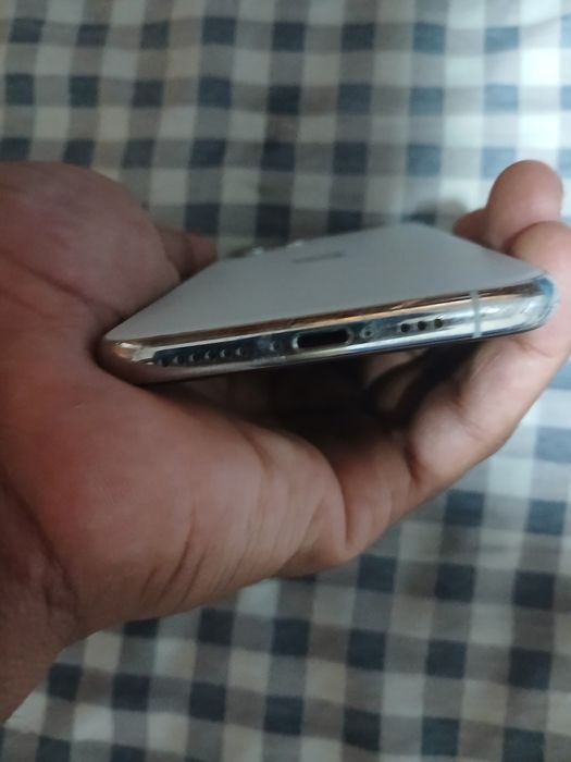 iPhone 11 Pro 64GB - A funcionar (Ecrã estalado / Face ID off)