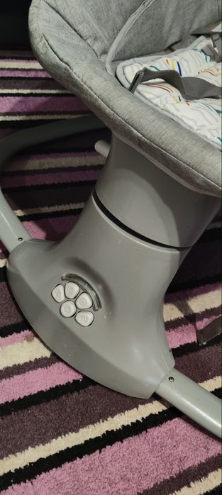 Електрична дитяча гойдалка