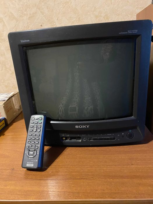 ТВ SONY Trinitron KV-G 14 M2 з відео плеєром Sony video casset pleyr ...