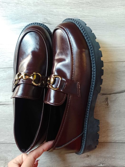 (41) Brązowe, czekoladowe mokasyny loafersy wieczorowe, NOWE