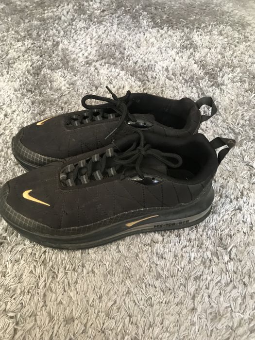 Sneakersy czarne Nike r. 40/26,5 Unicex