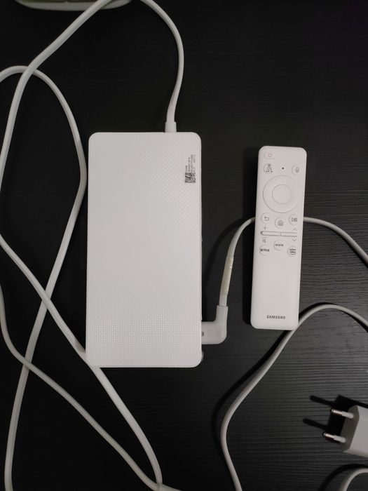 Samsung Smart Monitor M8 – стильный 32″ 4K UHD монитор с SmartTV