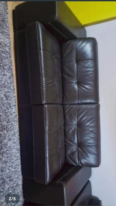 Sofas em pele como novos