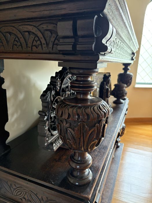 Movel raro - antiguidade - movel estante antigo esculpido à mao