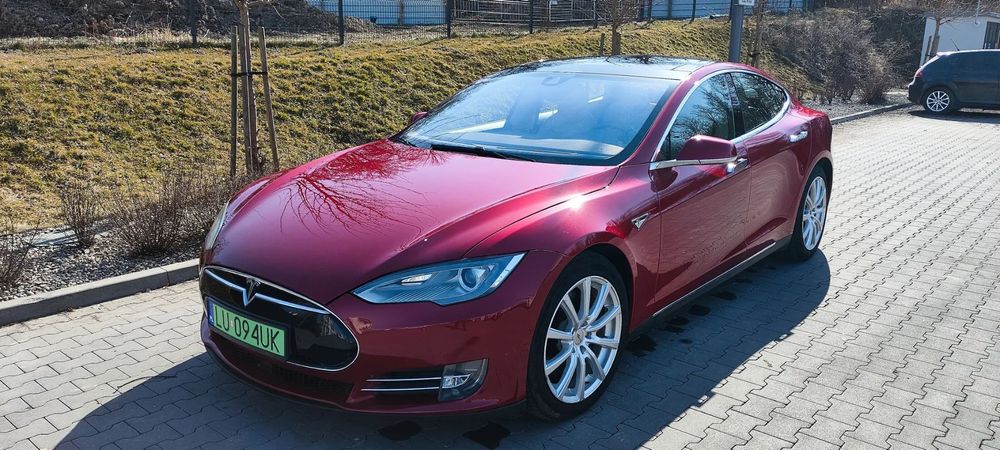 Tesla Model S Tesla Model S 85D DARMOWE ładowanie