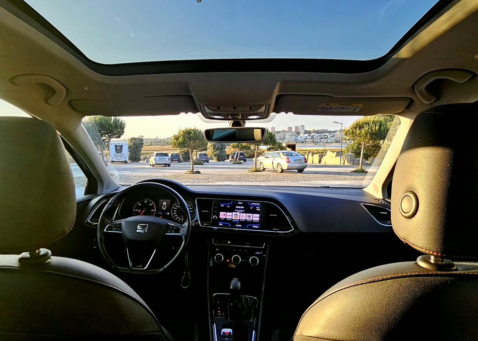 Seat Leon ST 2.0Tdi FR DSG  Nacional