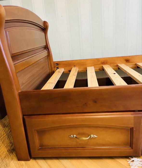 Односпальне ліжко