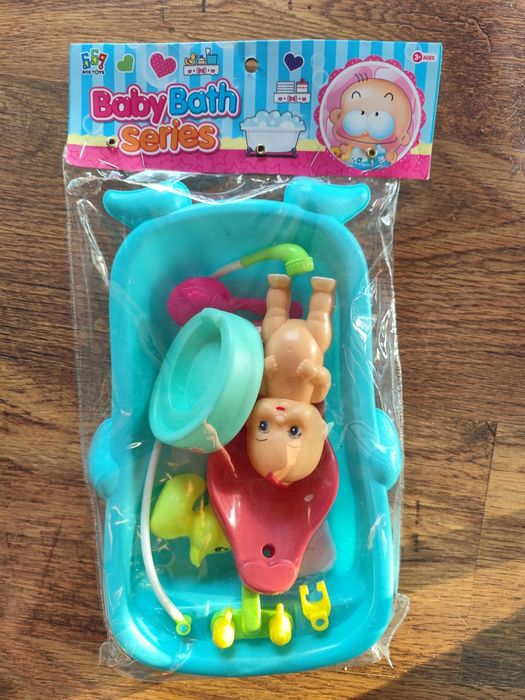 Zabawka Wanienka z Bobasem + akcesoria
