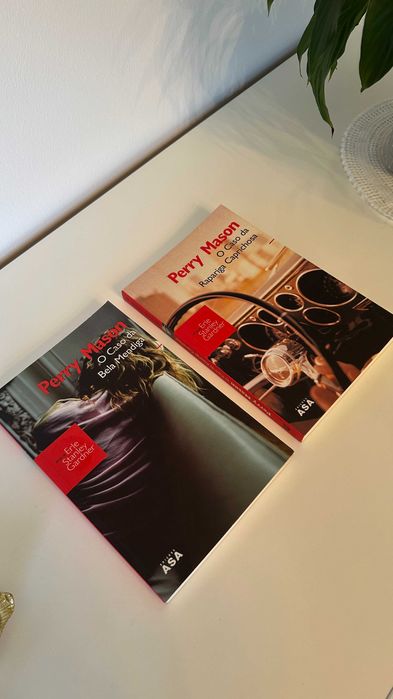 2 Livros - Perry Mason (O Caso da Bela Mendiga/Caso da Rapariga Caprichosa)
