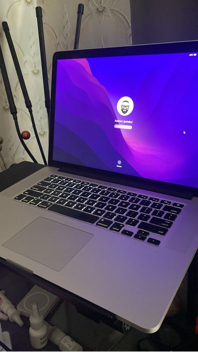 MacBook Pro (Retina, 15-inch, Mid 2015)