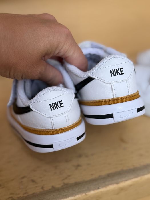 Кросівки Nike, adidas