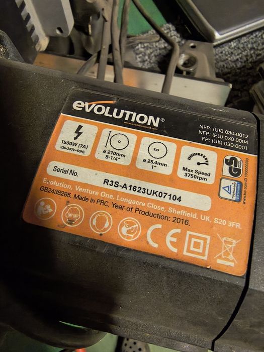 Ukośnica przecinarka Evolution Rage 210mm