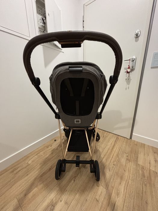 Vendo carrinho com ovo Cybex