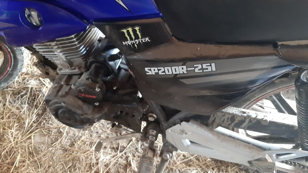 Продаю мотоцикл SPARK 200