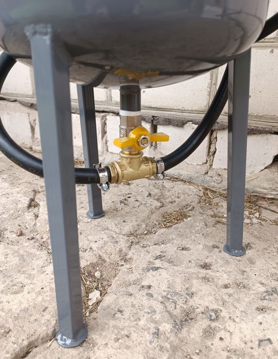 Пескоструйный аппарат, пескоструй ( піскоструйний апарат)