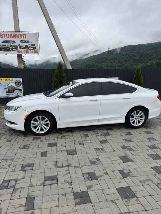 Продам Chrysler 200 2015 рік 2.4і