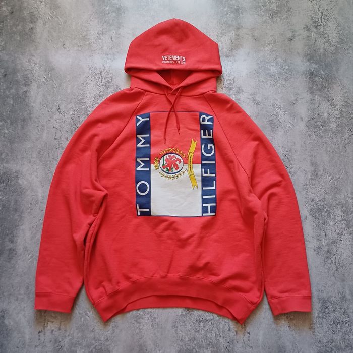 Vetements x tommy hilfiger