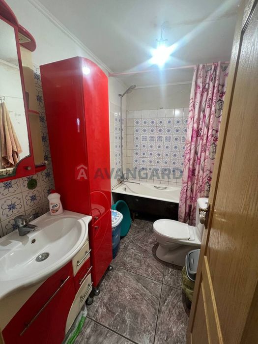 Продаж будинку+8соток приватизованої землі+літня кухня. Запоріжжя ліве