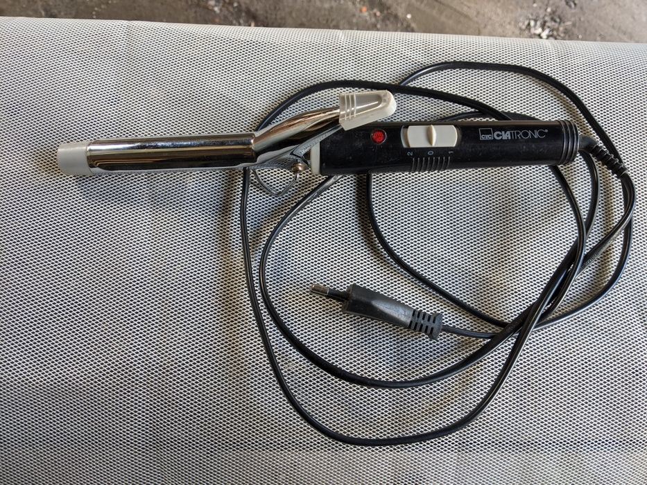 Продам плойку для завивки волос .